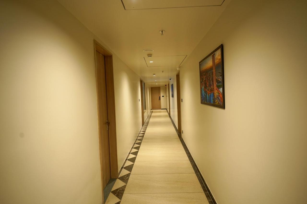 The Galleria Hotel ราชโกฎิ ภายนอก รูปภาพ