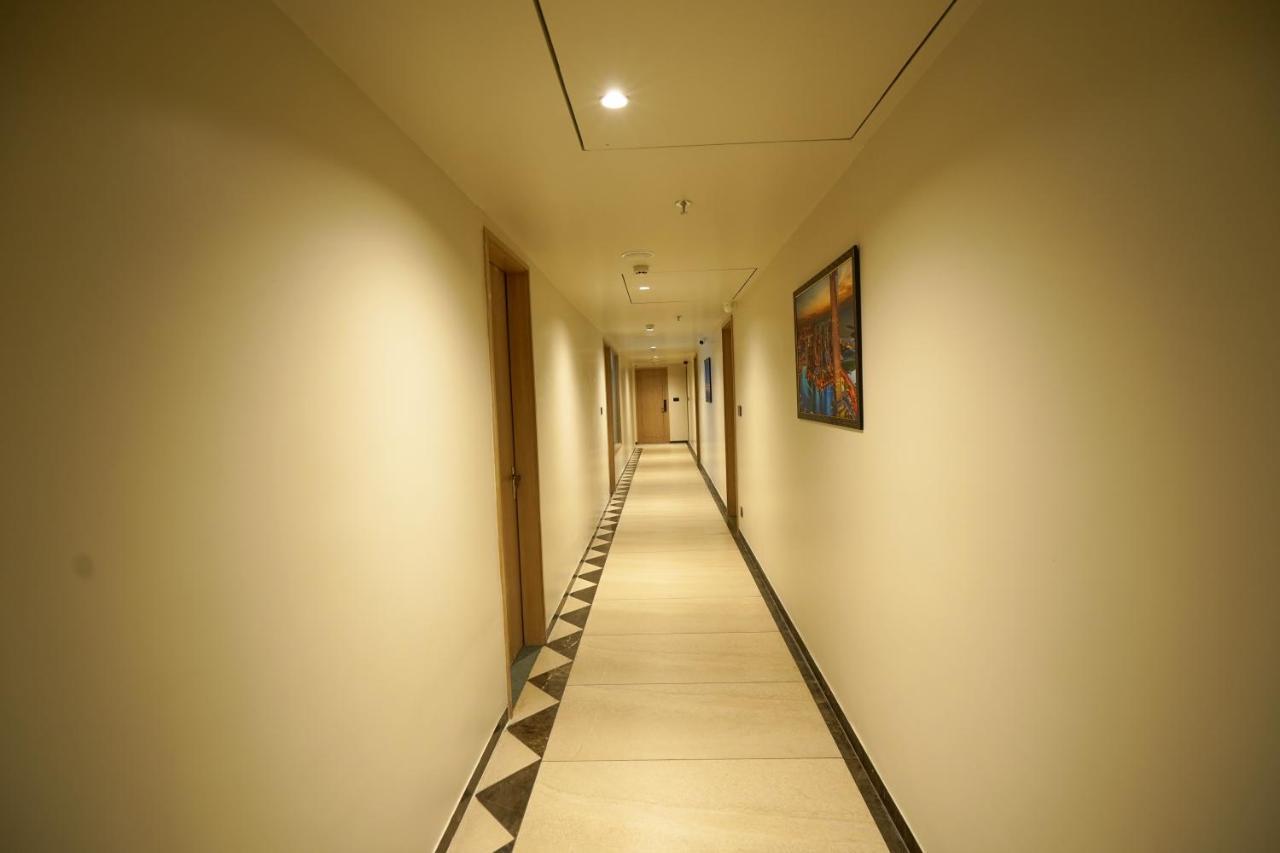 The Galleria Hotel ราชโกฎิ ภายนอก รูปภาพ
