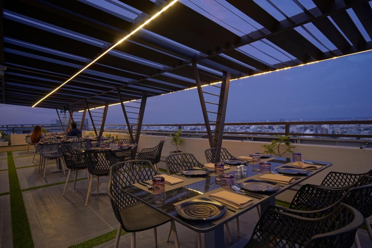 The Galleria Hotel ราชโกฎิ ภายนอก รูปภาพ